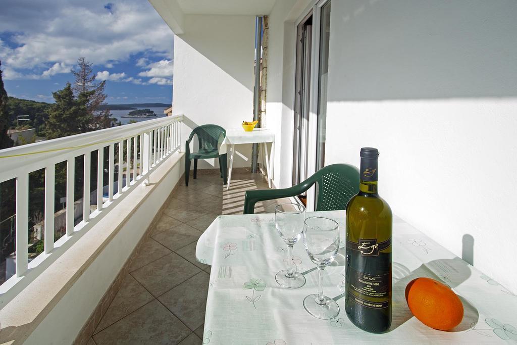 Apartments Julija Hvar Zimmer foto